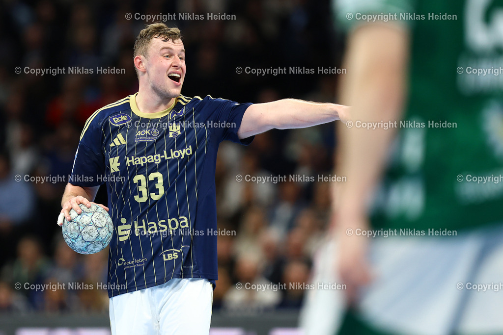 NH_HSVHamburg_FüchseBerlin_HandballBundesliga_23122025 | #33 Moritz Sauter (Handball Sport Verein Hamburg)Handball I Herren I Bundesliga (Daikin HBL) I Saison 2025-2026 I 24. Spieltag I Handball Sport Verein Hamburg - Füchse Berlin I 23.12.2025 I Barclays Arena