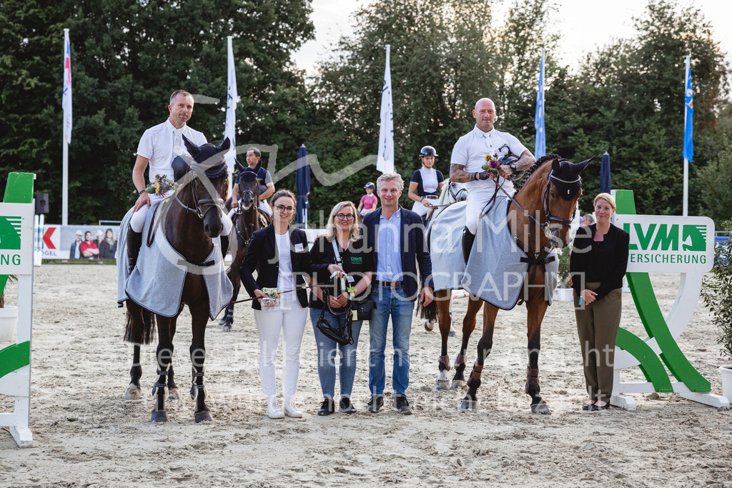 240711_BHO_M1-Spr-1-735 | Deine schönsten Turniermomente als professionelle Fotos! Entdecke hochwertige Pferdesport-Fotografie im Online-Shop. Jetzt Fotos finden & bestellen!