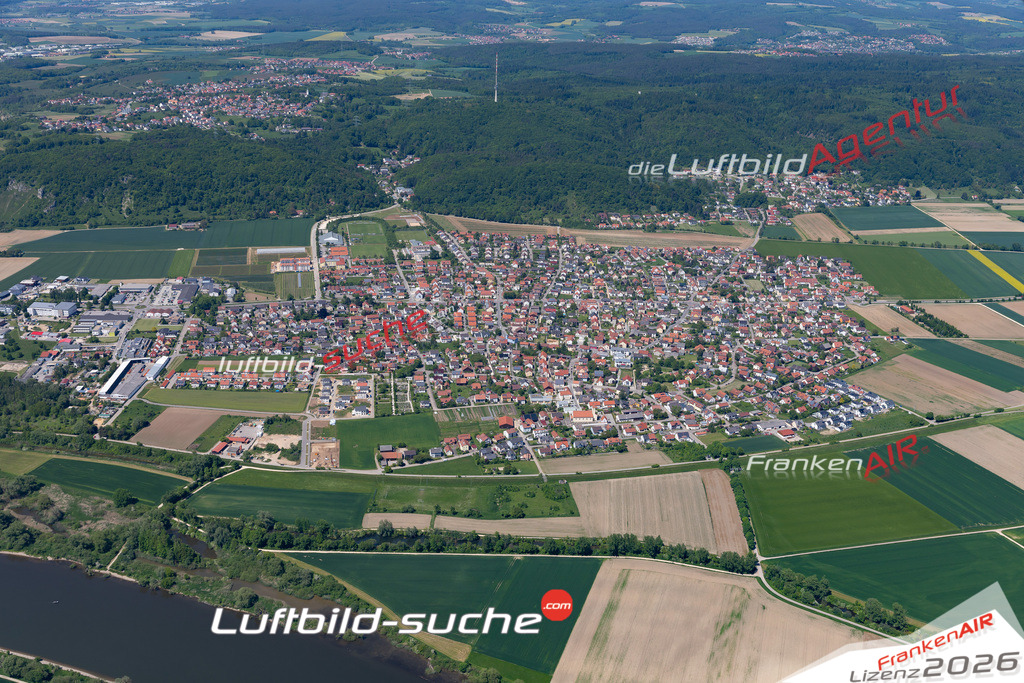 Das Luftbild der Stadt Tegernheim wurde 2021 vom Flugzeug heraus erstellt (keine Drohne) Aufnahmehöhe ca.450 Meter- hohe Bildauflösung und Druck-Qualität garantiert!