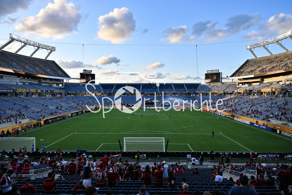 Los Angeles FC - CR Flamengo | Im Camping World Stadium von Orlando - Florida findet heute das Gruppenspiel zwischen Los Angeles und Flamengo statt / Stadionfoto / Stadionbild / Symbolbild / FIFA Club World Cup: Los Angeles FC - CR Flamengo, Camping World Stadium am 24.06.2025 / NOT FOR SALE IN USA