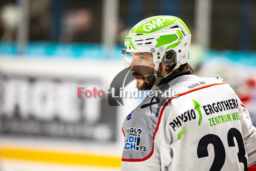 EHC Königsbrunn PINGUINE gegen TSV Peißenberg MINERS | Eishockey Bayernliga Herren Playoffs Viertelfinale 2024/25 - Spiel 5 von 7, EHC Königsbrunn PINGUINE gegen TSV Peißenberg MINERS, 20250218,Dejan VOGL (MINERS 23) beim Aufwärmen,2025-02-18 in Königsbrunn (Eisstadion Königsbrunn)Dejan VOGL (MINERS 23)Copyright: WolfgangxLindner foto-lindner.de