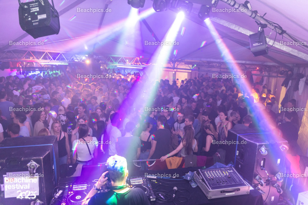 2023-00065933-Beachline-Festival-Bilder | 11.04.2023; Riccione Foto: Gerold Rebsch - www.beachpics.de