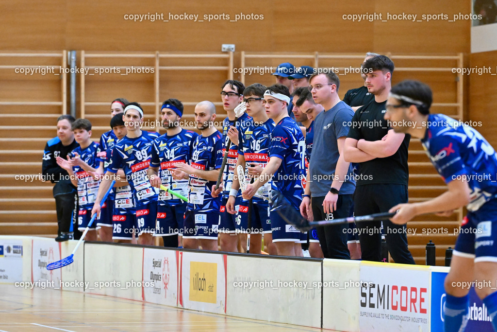 VSV Unihockey vs. Wiener Floorballferein 6.4.2024 | VSV Unihockey Spielerbank, Headcoach VSV Unihockey Jan BlazicVSV Unihockey vs. Wiener Floorballferein 6.4.2024, VSV Unihockey vs. Wiener Floorballferein  am 06.04.2024 in Villach (Ballspielhalle St. Martin), Austria, (Photo by Bernd Stefan)