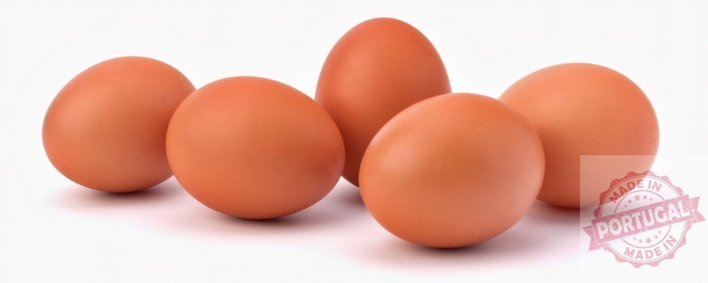 Five fresh brown chicken eggs on white | Five fresh brown chicken eggs providing healthy protein for breakfast or cooking - Realized with Pictrs.com
