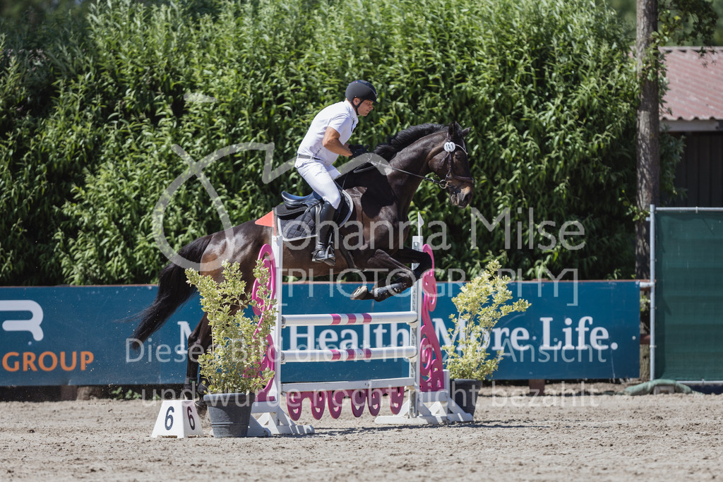 230610_Mühlen_A-Spr2-760 | Deine schönsten Turniermomente als professionelle Fotos! Entdecke hochwertige Pferdesport-Fotografie im Online-Shop. Jetzt Fotos finden & bestellen!