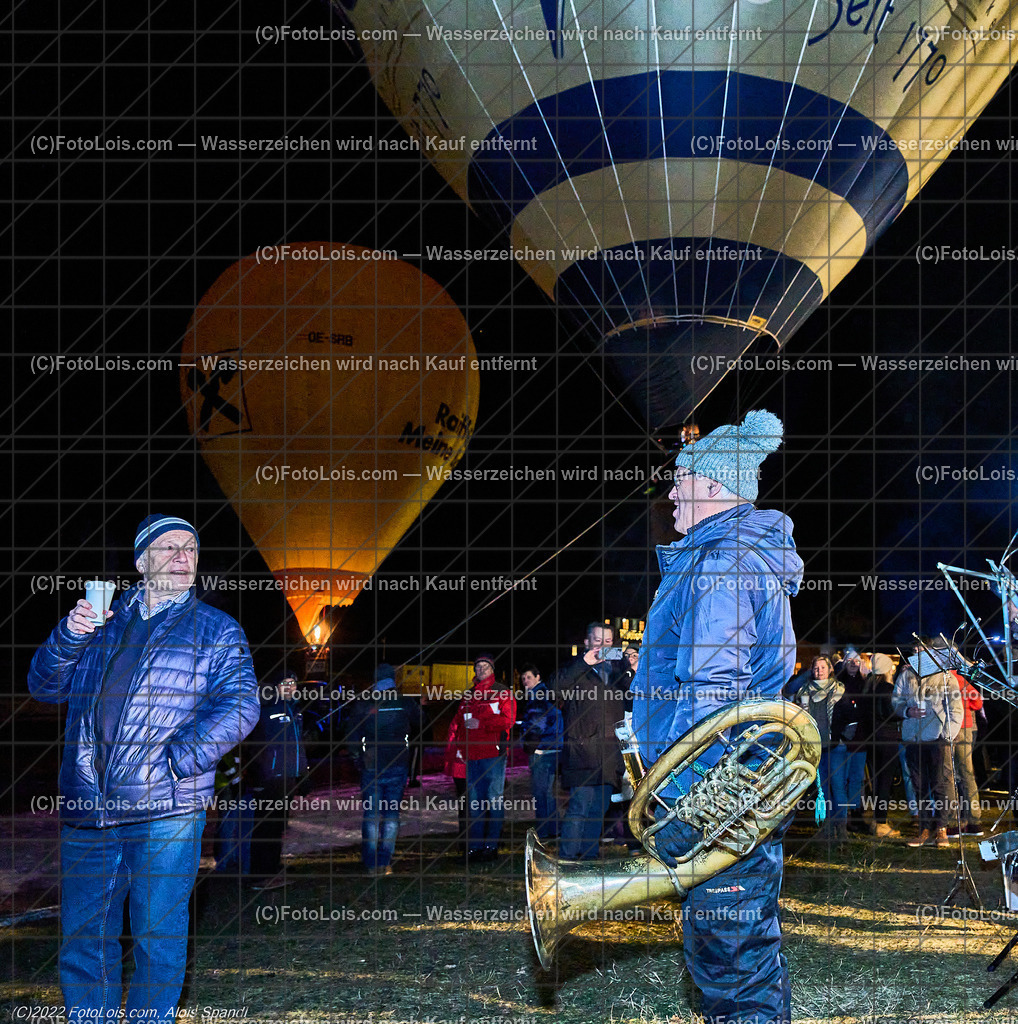 ALP0590_Nacht der Ballone_Lackenhof_Egger Ernst | (C)FotoLois.com, Alois Spandl, 'Nacht der Ballone' des Ballonclub ÖTSCHERLAND in Lackenhof/Weitental, gemeinsame Veranstaltung mit Tourismusverband ÖTSCHER, Mi 28. Dezember 2022.