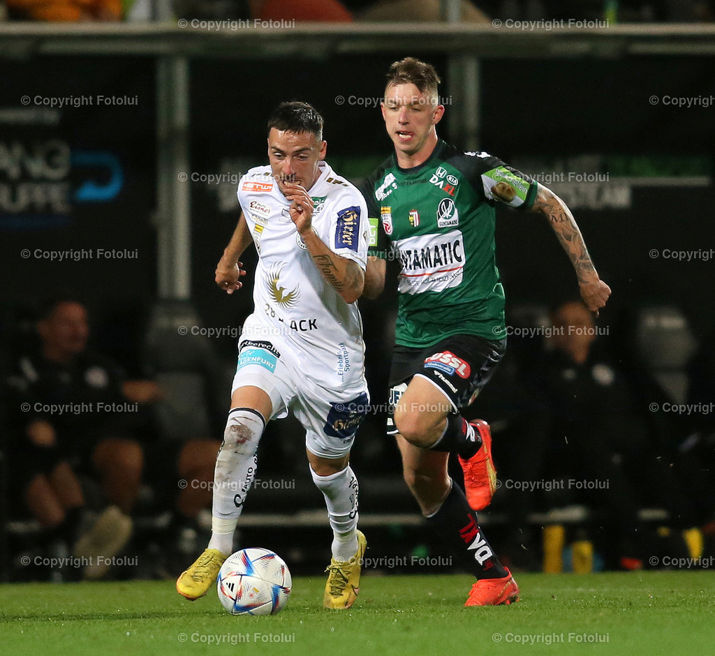 A_LUI_05112022_0000002 | SPORT FUSSBALL TIPICO BUNDESLIGA SV GUNTAMATIC RIED-AUSTRIA KLAGENFURT 05.11.2022
IM BILD: PHILIPP POMER  (RIED) UNDSINAN KARWEINA  (KLAGENFURT) FOTO:FOTOLUI/MARIO WIMMER
