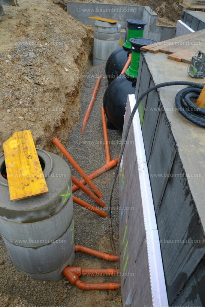 bib-hbablauf-rohbau-abkd-0138 | Nach LV-Leistungsgruppen sortierte Detailfotos über den Bau eines Hauses. Alle Hausbau-Bilder direkt vom Urheber und Autor der Website Haus-Selber-Bauen.com