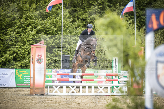 DOS_0323 | Entdecke hochwertige Reitturnierfotos von Foto Oger. Professionell, emotional und authentisch – jetzt Lieblingsmomente im Shop bestellen. - Realized with Pictrs.com