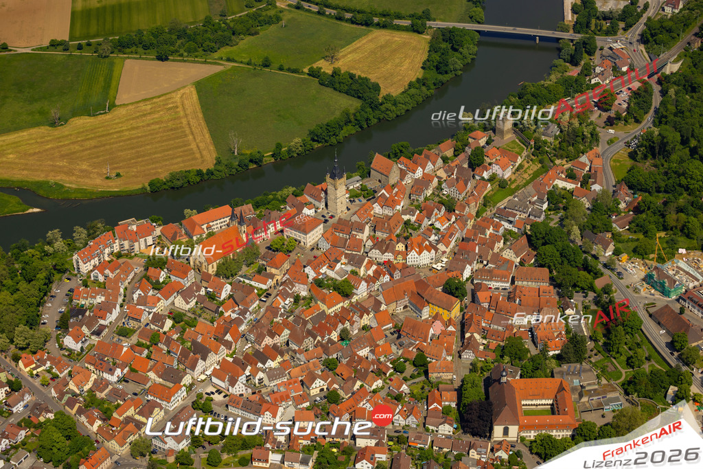 Das Luftbild zeigt  Bad Wimpfen - Die Luftaufnahme wurde 2023 vom UL-Flugzeug aus erstellt ( keine Drohne ) - Hochauflösende Luftaufnahme - Für grossformatige Ausdrucke geeignet. Die Geschenkidee !Mit Lizenz und Bildrechte bestellbar