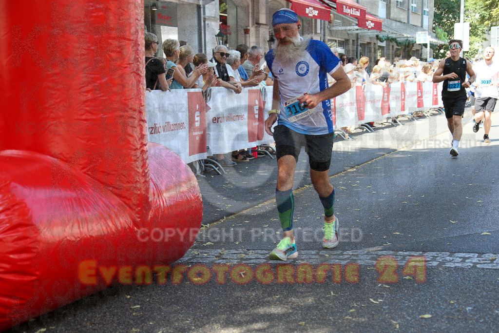 250621_1157_EX1_4398 | Sportfotografie im Rhein-Sieg Kreis, Köln, Bonn, NRW, Rheinland Pfalz, Hessen, etc. Unser Tätigkeitsfeld umfasst den Laufsport vom Volkslauf über den Marathon, Duathlon, Triathon bis zum Ultralauf wie Kölnpfad Ultra oder Schindertrail.