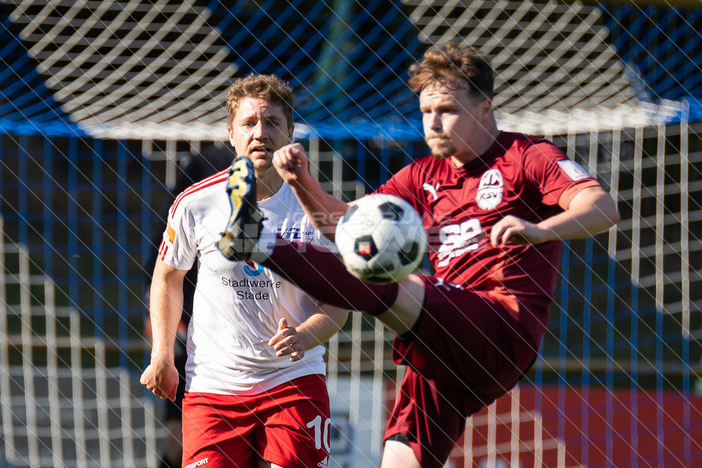 20250928_Picselweb-Fotografie_1R3_1760 | Spielszenen aus dem Spiel VfL Güldenstern Stade - Rotenburger SV. Ergebnis 0:3 - Realisiert mit Pictrs.com