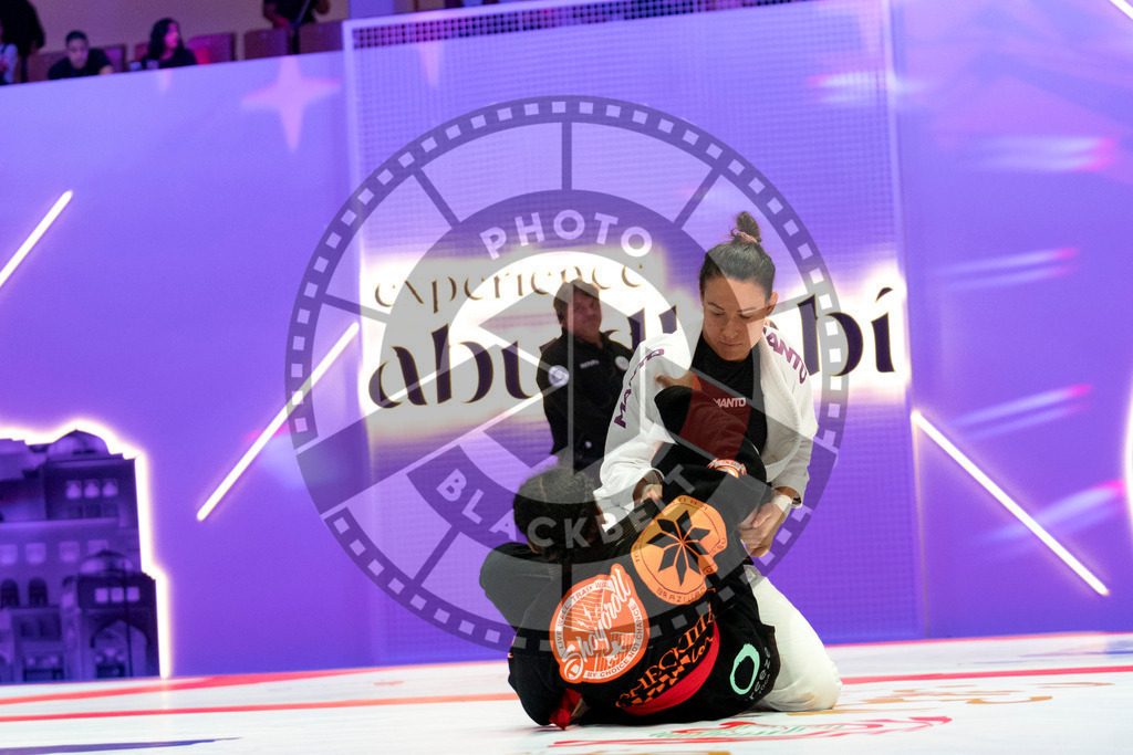 20231109PBB4296 | Fighters compete during the AJP World Professional Championship in the Mubadala Arena in Abu Dhabi, Arab United Emirates, on November 9, 2023.