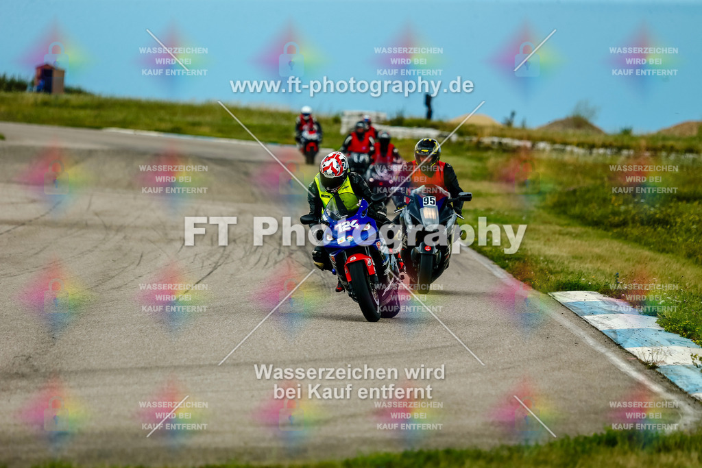 Chambley Juli-3080 | Hier findet Ihr Bilder von Touristenfahrten auf der Nürburgring Nordschleife oder von anderen Veranstaltungen die ich besucht habe. Viel Spass beim Durch Schauen 