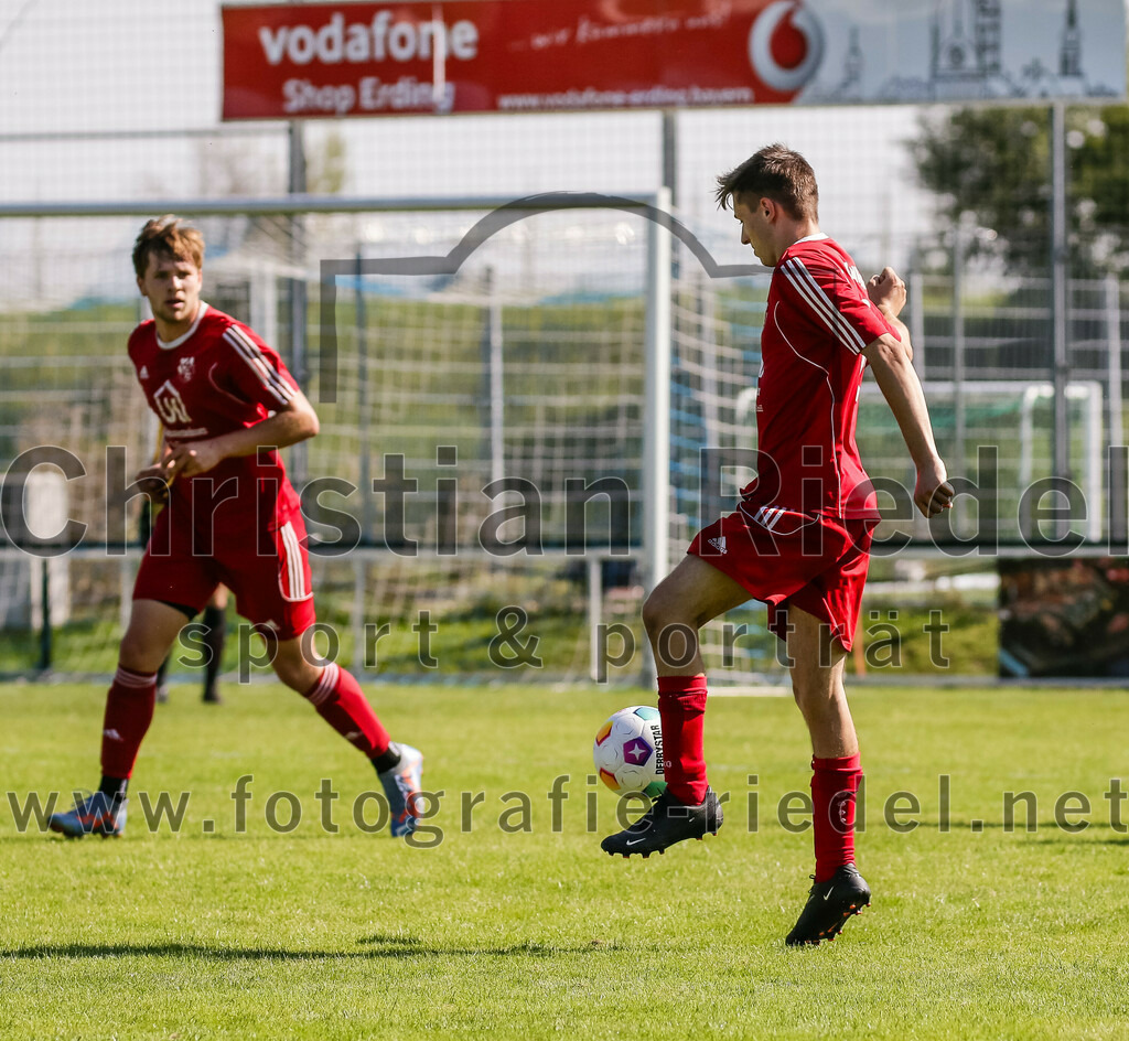 2023-09-09_040_FC_Langengeisling_III_gegen_FC_Fraunberg_II | Erding, Deutschland, 09.09.2023:
Fußball, C-Klasse 2023 / 2024, 6. Spieltag, FC Langengeisling III gegen FC Fraunberg II, Endergebnis: 1:2

Foto: Christian Riedel / fotografie-riedel.net