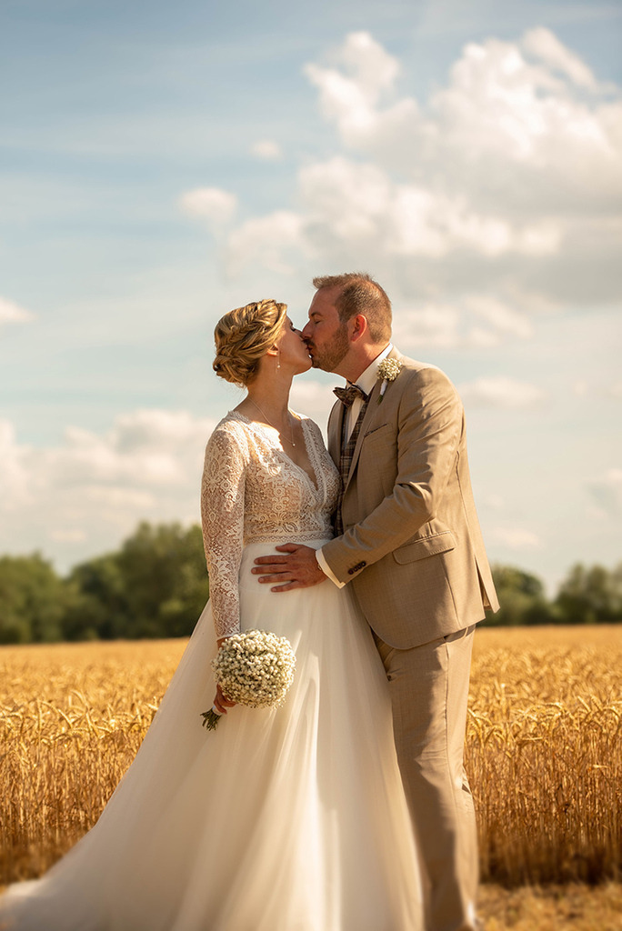 20220625-Eva_Dominik-283 | Mein Name ist Arkadius. Ich fotografiere Ihre Hochzeit in Frankfurt und im Umkreis von 200 km. Als Fotograf bin ich noch bekannt im Bereich Business- und Modefotografie.