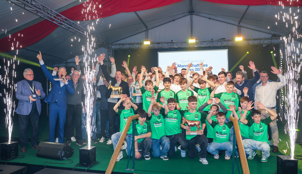 top-top.de250214-273 | Die 3. Weseler SportNacht, die große Sportgala mit Ehrungen der Weseler Sportler des Jahres 2024 findet am Freitag, den 14.02.2025 im Festzelt an der Rheinpromenade statt.Foto: Erwin Pottgiesser