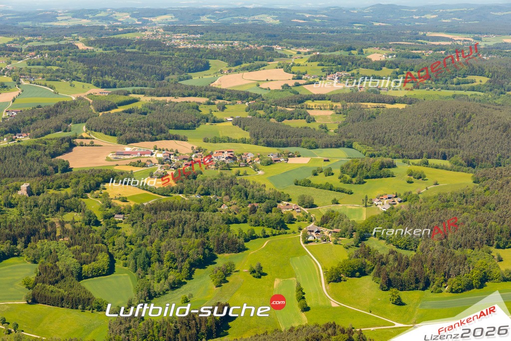 Das Luftbild zeigt : Alletswind Zell - Die Luftaufnahme wurde 2024 vom UL-Flugzeug aus erstellt ( keine Drohne ) - Hochauflösende Luftaufnahme - Für grossformatige Ausdrucke geeignet. Die Geschenkidee !Mit Lizenz und Bildrechte bestellbar