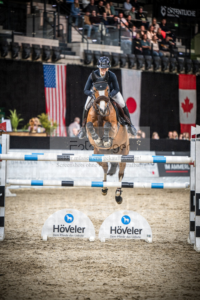 DOS_0388 | Entdecke hochwertige Reitturnierfotos von Foto Oger. Professionell, emotional und authentisch – jetzt Lieblingsmomente im Shop bestellen.Deutschlandweite Turnierfotografie. - Realisiert mit Pictrs.com