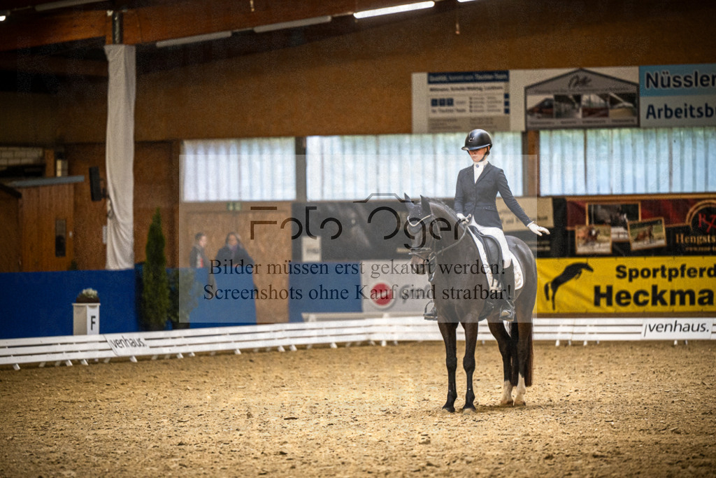 DOS_1545 | Entdecke hochwertige Reitturnierfotos von Foto Oger. Professionell, emotional und authentisch – jetzt Lieblingsmomente im Shop bestellen.Deutschlandweite Turnierfotografie. - Realisiert mit Pictrs.com