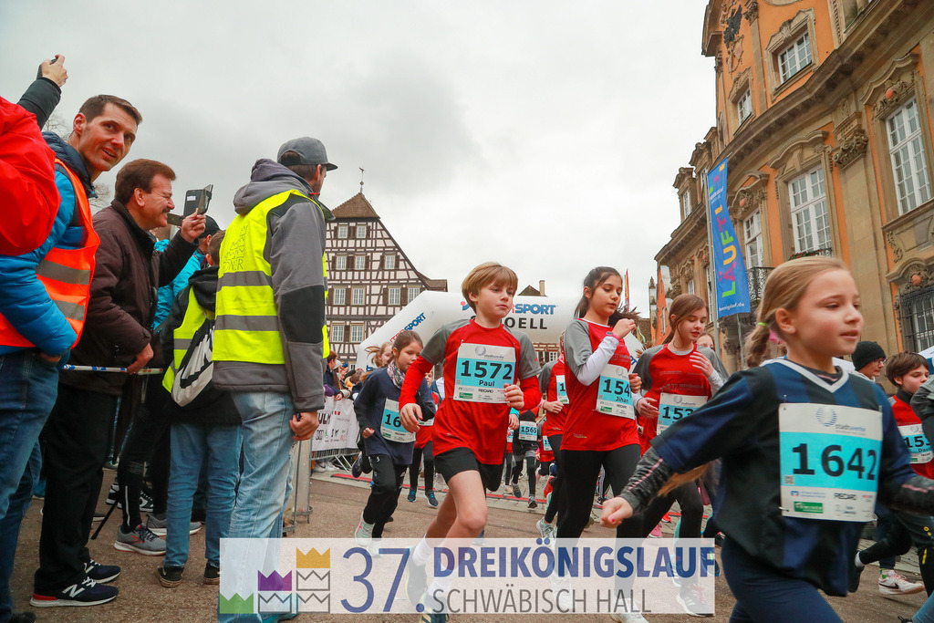Stadtwerke Jugendlauf 1700m | 3 Koenigslauf 2023 - Realisiert mit Pictrs.com