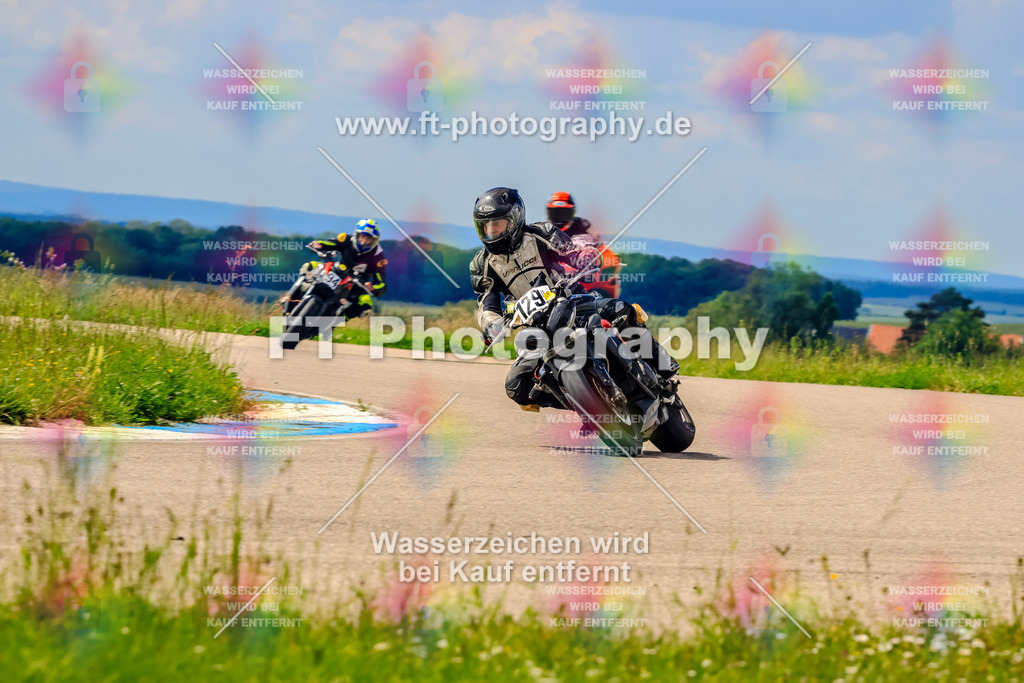 MotoTeam-0892 | Hier findet Ihr Bilder von Touristenfahrten auf der Nürburgring Nordschleife oder von anderen Veranstaltungen die ich besucht habe. Viel Spass beim Durch Schauen 