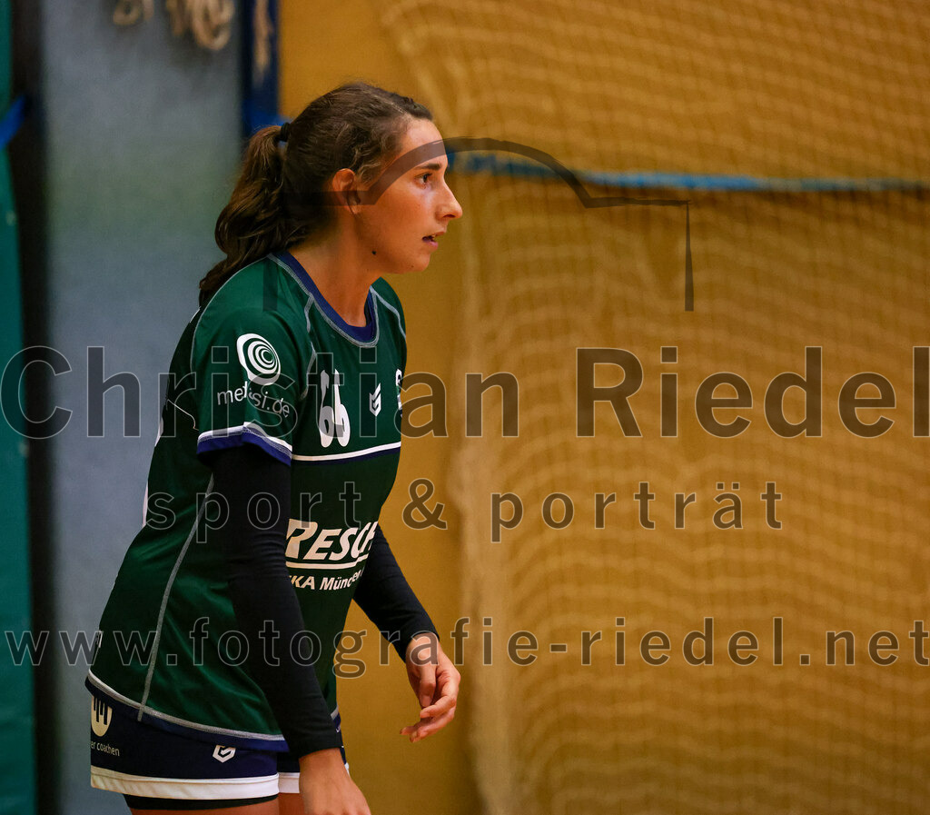 2023-09-16_102_TSV_Vaterstetten_gegen_SV_Muenchen_Laim | Baldham, Deutschland, 16.09.2023:
Handball, Bayernliga Frauen Staffel Süd 2023 / 2024, 1. Spieltag, TSV Vaterstetten gegen SV München Laim, Endergebnis: 23:34

Elisa von Hoenning (SV München Laim, #66)

Foto: Christian Riedel / fotografie-riedel.net