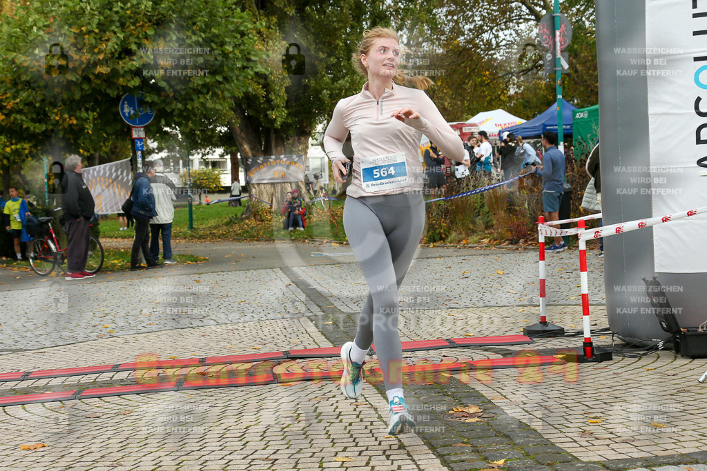 241020_1023_EX1_9091 | Sportfotografie im Rhein-Sieg Kreis, Köln, Bonn, NRW, Rheinland Pfalz, Hessen, etc. Unser Tätigkeitsfeld umfasst den Laufsport vom Volkslauf über den Marathon, Duathlon, Triathon bis zum Ultralauf wie Kölnpfad Ultra oder Schindertrail.