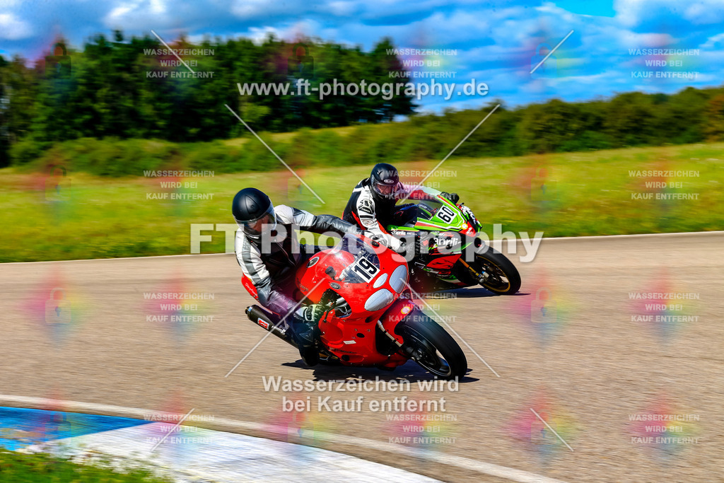 019-6356 | Hier findet Ihr Bilder von Touristenfahrten auf der Nürburgring Nordschleife oder von anderen Veranstaltungen die ich besucht habe. Viel Spass beim Durch Schauen 