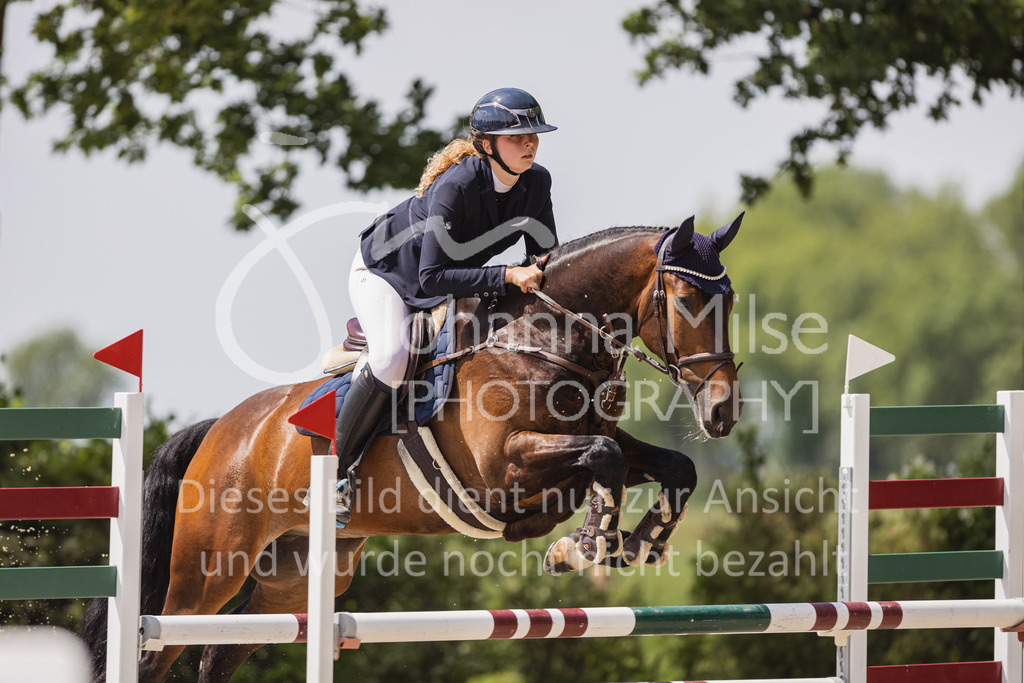 230616_Lemwerder_Springpf-L2-657 | Deine schönsten Turniermomente als professionelle Fotos! Entdecke hochwertige Pferdesport-Fotografie im Online-Shop. Jetzt Fotos finden & bestellen!