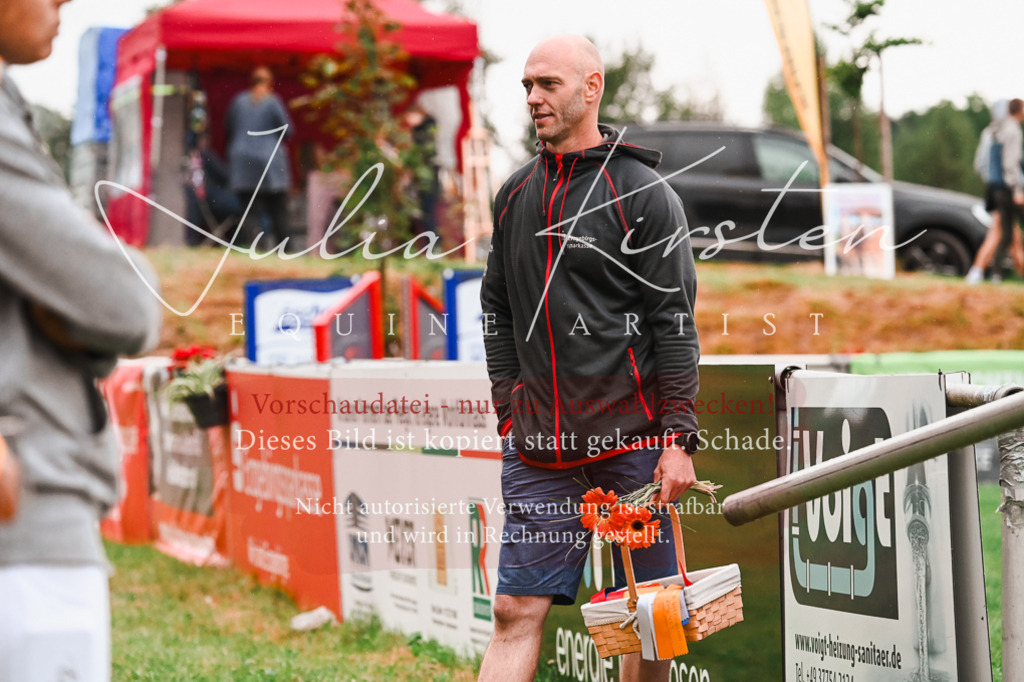 DSC_6658 | Pferde- und Turnierfotografie in Westsachsen. Pferdeportraits, Auftragszeichnungen und intuitive Kunst.
