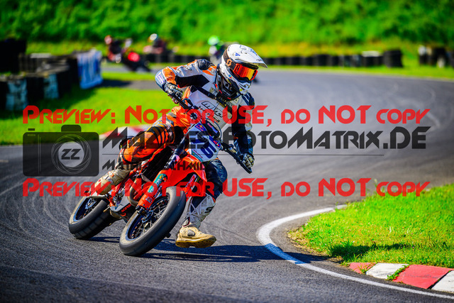 MaZZes_FotoMatrix_240512_6021986_0694 | UE40