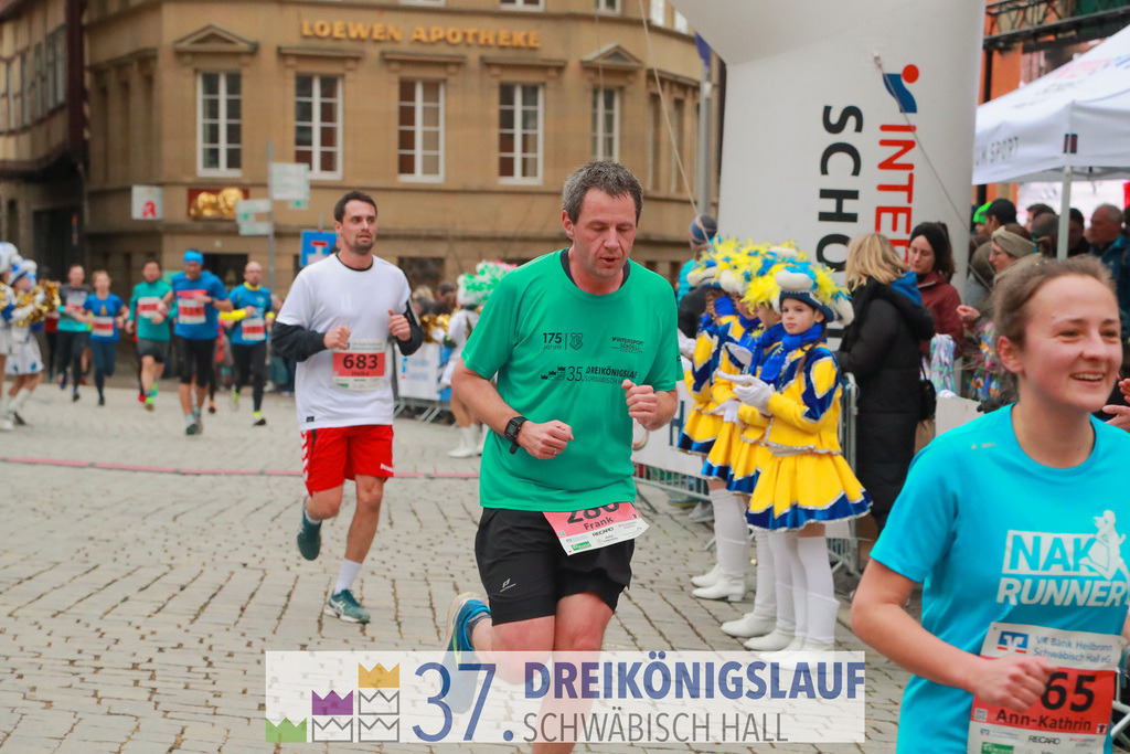 VR Bank Hauptlauf 10000m | 3 Koenigslauf 2023 - Realisiert mit Pictrs.com