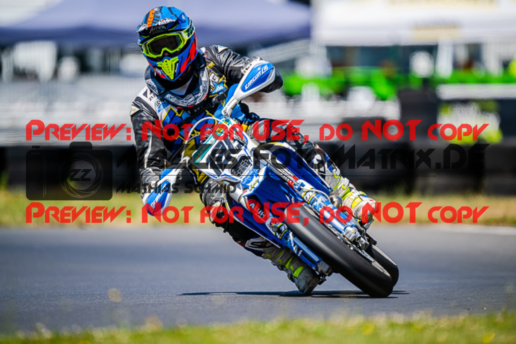 MaZZes_FotoMatrix_220703_2738 | UE40