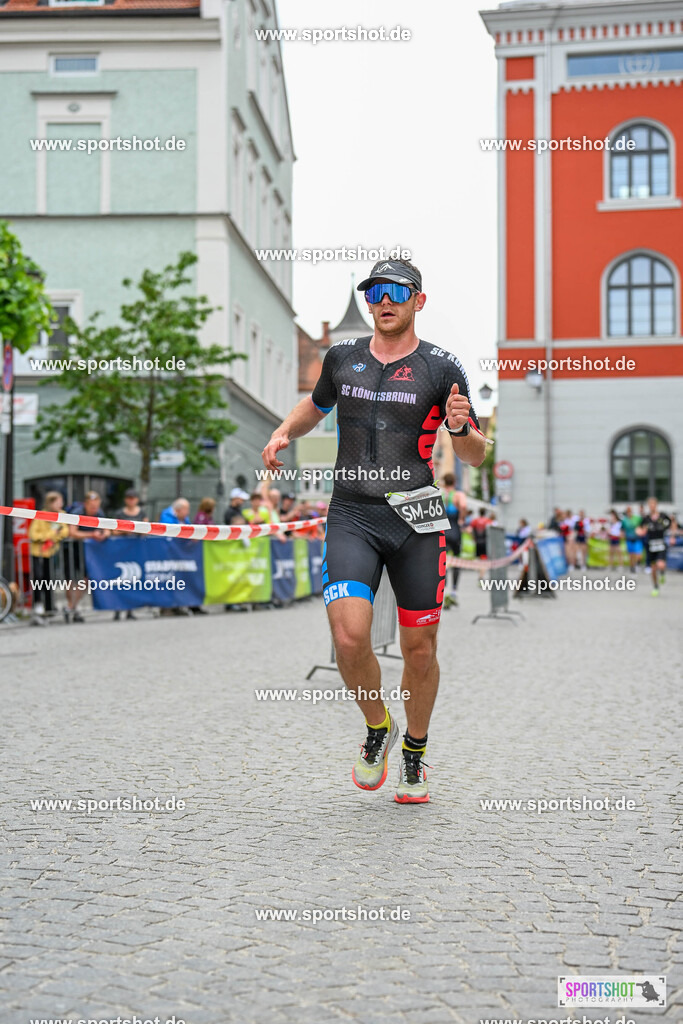 SZI_6002 | Stadttriathlon Erding 2025. #yourpictrs #sportshot_your_pictrs @Sportshotphotography #stadttriathlonerding Copyright: www.sportshot.de