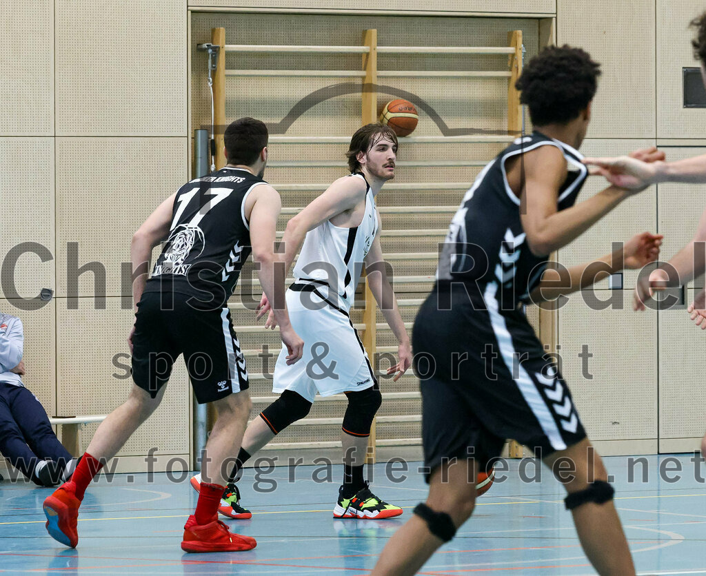 2023-03-26_005_TSV_Vaterstetten_gegen_Wacker_Knights_Burghausen | Vaterstetten, Deutschland, 26.03.2023:
Basketball, Bayernliga Herren Südost 2022 / 2023, 17. Spieltag, TSV Vaterstetten gegen Wacker Knights Burghausen, Endergebnis: 

Finn Liebig (TSV Vaterstetten, #10)

Foto: Christian Riedel / fotografie-riedel.net