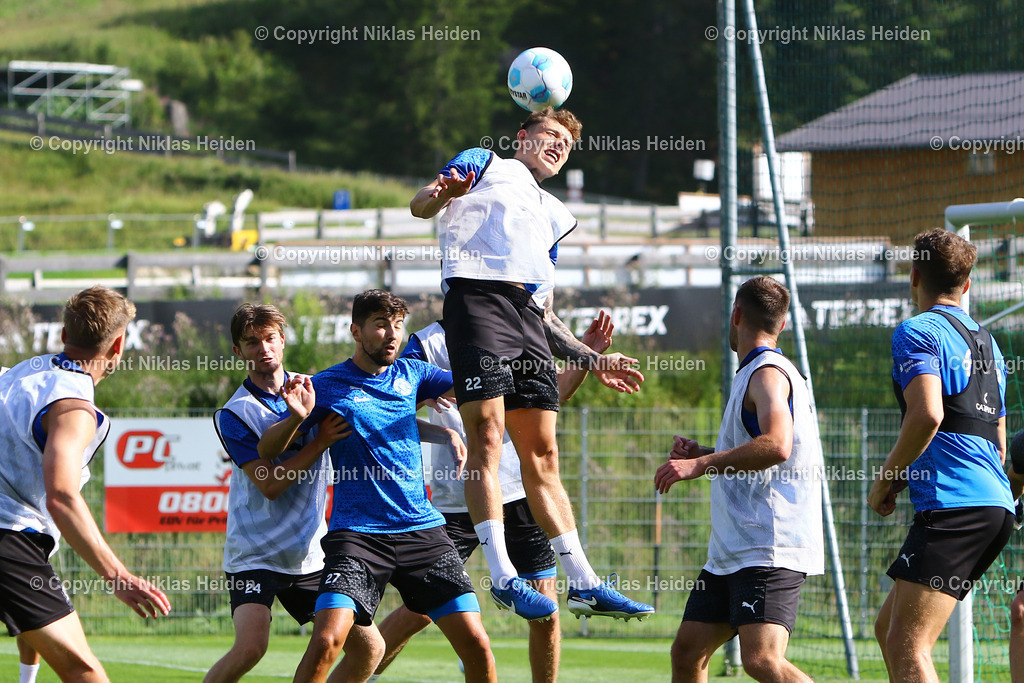 NH_HolsteinKiel_Trainingslager_Oesterreich_Training_31072024 | #22 Nicolai Remberg (Holstein Kiel)Fußball I Herren I Training I Saison 2024-2025 I Holstein Kiel I Trainingslager Seefeld (Österreich) I 31.07.2024 I Seefeld Sports Arena