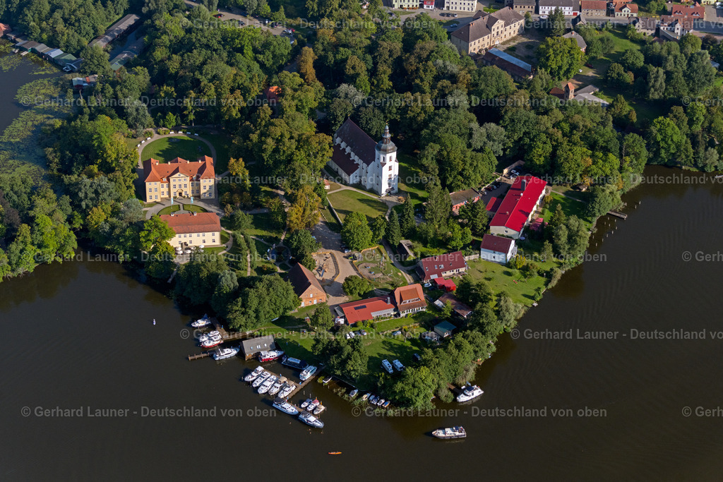 4062329 | MIROW 08.09.2021 Palais des Schloss Mirow in Mirow im Bundesland Mecklenburg-Vorpommern, Deutschland. // Palace Mirow in Mirow in the state Mecklenburg - Western Pomerania, Germany. Foto: Gerhard Launer
