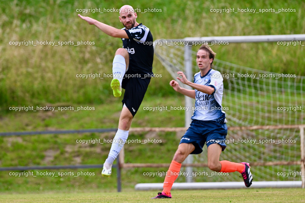 SC Magdalen vs. DSG Ledenitzen | #7 Marco Kudler SC Magdalen, #13 David Erich Enzi DSG Ledenitzen, SC Magdalen vs. DSG Ledenitzen, SC Magdalen vs. DSG Ledenitzen am 19.07.2024 in Villach (Sportplatz Madalen), Austria, (Photo by Bernd Stefan)