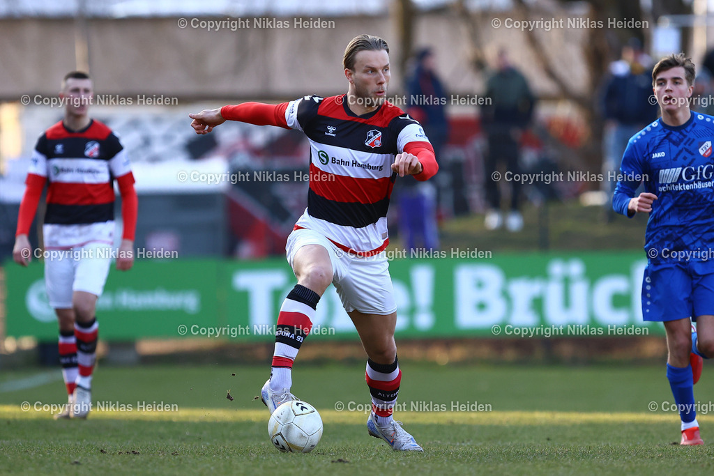 NH_Altona93_TSVSasel_OberligaHamburg_15032025 | #17 Rasmus Tobinski (Altona 93)Fußball I Herren I Gamesright Oberliga Hamburg I Saison 2024-2025 I 27. Spieltag I Altona 93 - TSV Sasel I 15.03.2025 I Adolf-Jäger-Kampfbahn