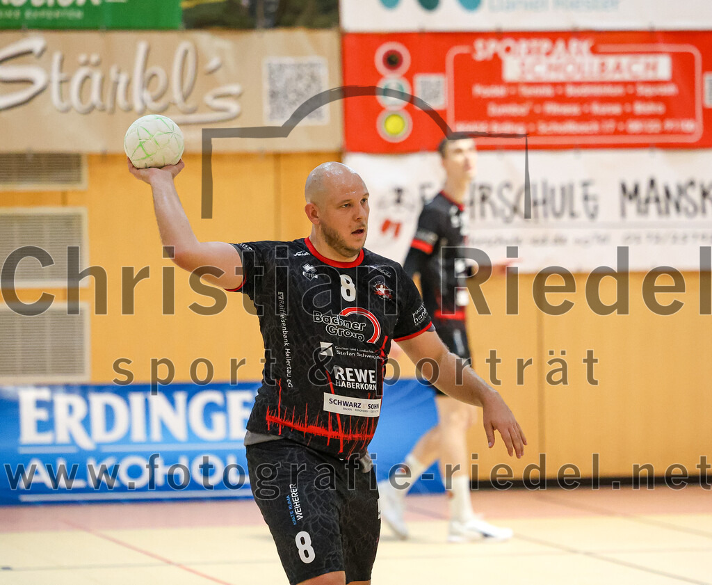 2024-09-21_028_SpVgg_Altenerding_gegen_TSV_1861_Mainburg | Erding, Deutschland, 21.09.2024:Handball, Bezirksoberliga Männer 2024 / 2025, 1. Spieltag, SpVgg Altenerding gegen TSV 1861 Mainburg, Endergebnis: 36:20Maximilian Heim (TSV 1861 Mainburg, #8)Foto: Christian Riedel / fotografie-riedel.net
