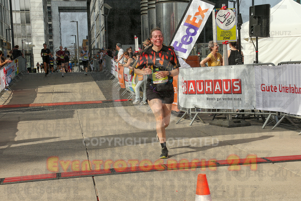 250920_1532_EX1_9911 | Sportfotografie im Rhein-Sieg Kreis, Köln, Bonn, NRW, Rheinland Pfalz, Hessen, etc. Unser Tätigkeitsfeld umfasst den Laufsport vom Volkslauf über den Marathon, Duathlon, Triathon bis zum Ultralauf wie Kölnpfad Ultra oder Schindertrail.