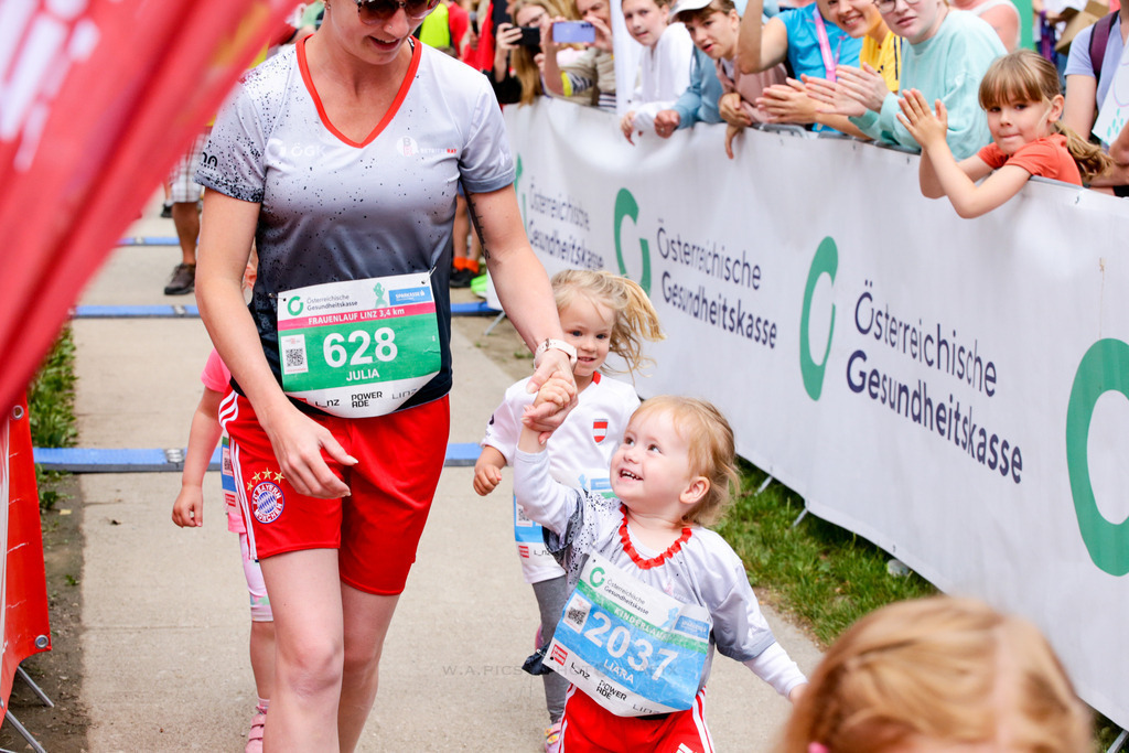 ..... | LINZ,AUSTRIA, 23.06.24, ÖGK Frauenlauf Linz  , Image shows: Photo: WAPICS / Andreas Willdoner