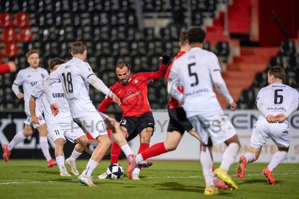 SG Sonnenhof Grossaspach vs. TSV Steinbach Haiger, Fussball, Regionalliga Suedwest, 25. Spieltag, 20.03.2026 | Fabian Eisele (SG Sonnenhof Großaspach, #23),SG Sonnenhof Grossaspach vs. TSV Steinbach Haiger, Fussball, Regionalliga Suedwest, 25. Spieltag, 20.03.2026Foto: photosbyphips/Philip Ziegler
