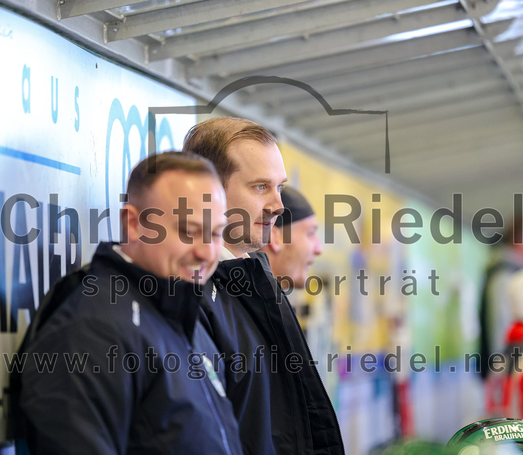 2025-09-14_013_TSV_Erding_gegen_EC_Peiting | Erding, Deutschland, 14.09.2025:Eishockey, Oberliga Süd 2025 / 2026, Testspiel, TSV Erding gegen EC Peiting, Endergebnis: 2:3Foto: Christian Riedel / fotografie-riedel.net
