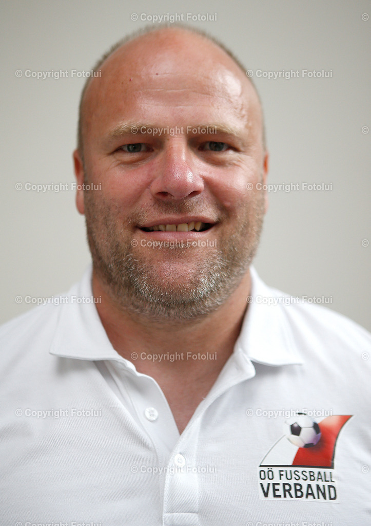 GRUPPENOBMAENNER_27 | bilder, linz, photo, foto, fussball, sport, fotolui, bundesliga