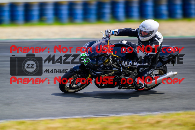 MaZZes_FotoMatrix_240725_6007705_3117 | GRUEN