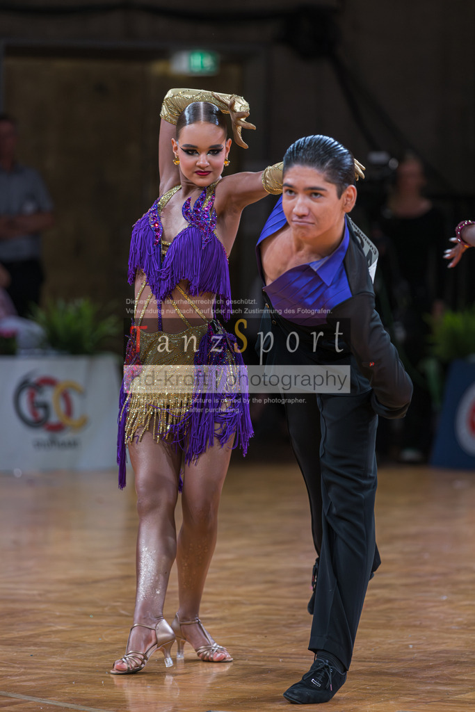 20250820_WDSF Open Lat Youth_2930 | Tanzsportbilder, Standardtanz, Lateintanz, WDSF, DTV, LTVB, dancecomp, goc, hessen tanzt, blaues band der spree, walzer, tango, wiener walzer, slowfox, quickstepp, samba, rumba, cha-cha-cha, paso doble. jive, hd-kroft photography, turniertanzsport