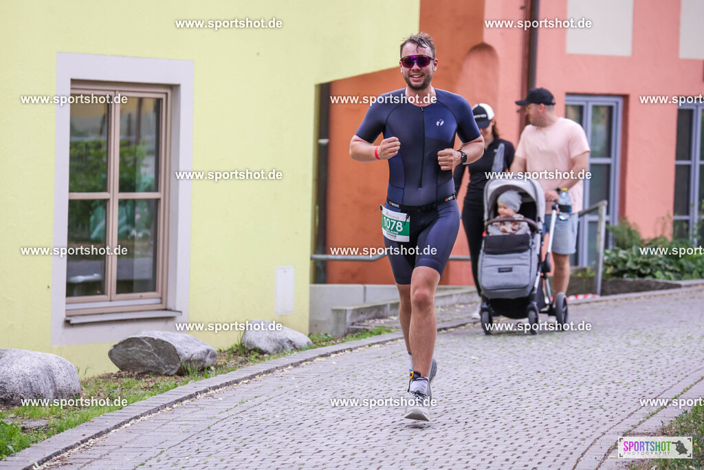 KSZ_4049 | Stadttriathlon Erding 2025. #yourpictrs #sportshot_your_pictrs @Sportshotphotography #stadttriathlonerding Copyright: www.sportshot.de