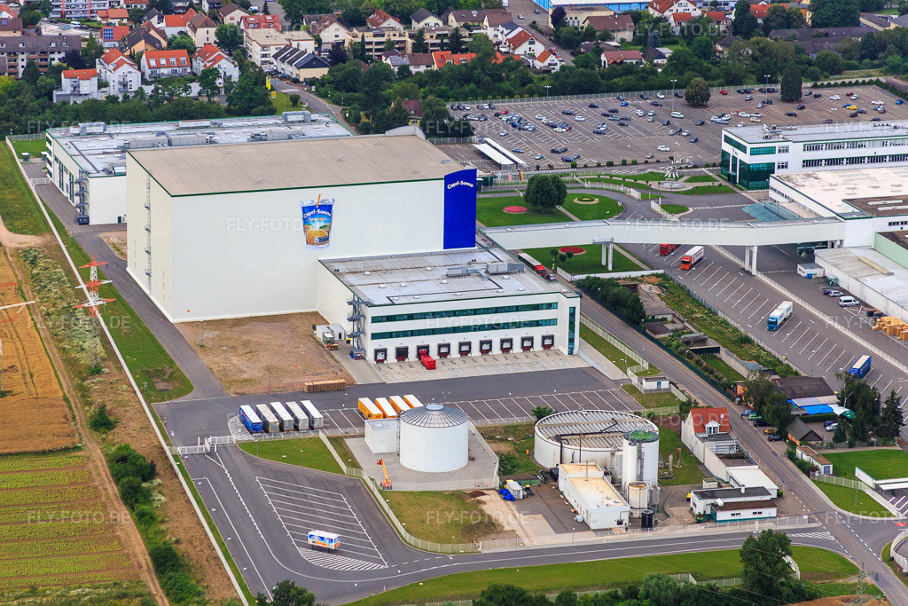 Luftbild: Capri-Sonne Lagerhaus der Wild-Werke in Eppelheim im Bundesland Baden-Württemberg in Deutschland. – Foto: IMG_090896.jpg vom 04.07.2016 durch Werner Riehm/FLY-FOTO.de – Auflösung des Originals: 5472 x 3648 px – ADM WILD Europe GmbH & Co. KG | ADM